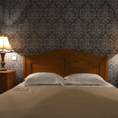 Hotel Brigitte Siğnaği Dış mekan fotoğraf