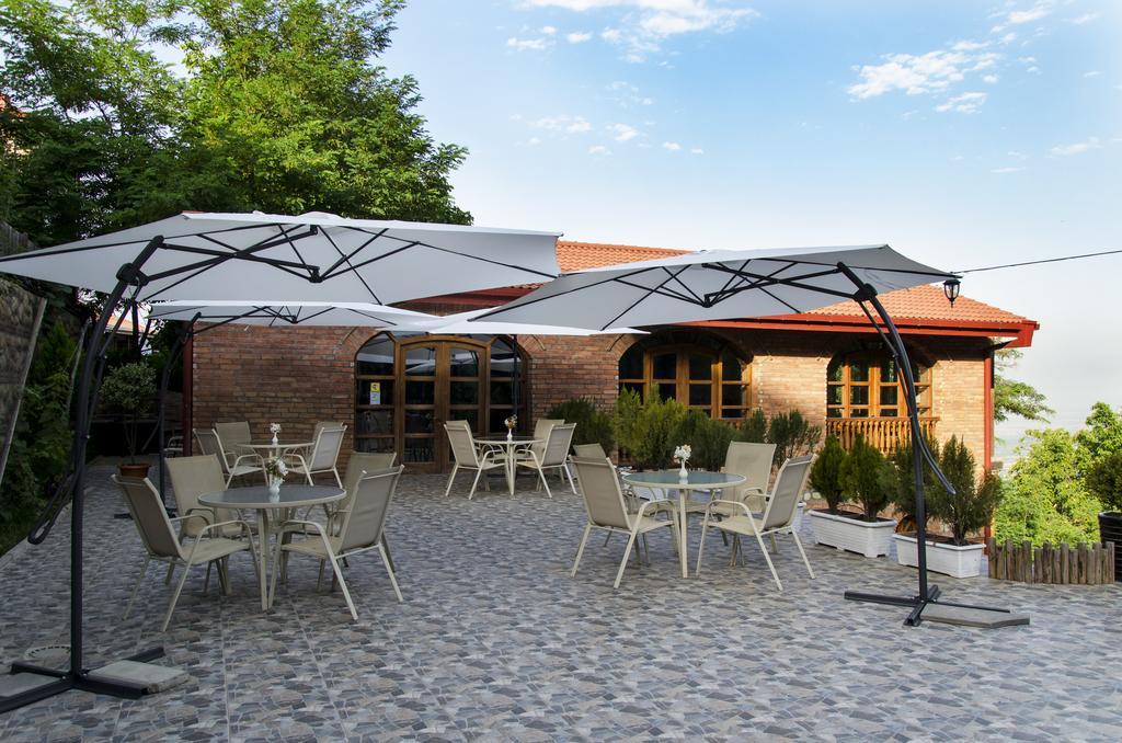 Hotel Brigitte Siğnaği Dış mekan fotoğraf