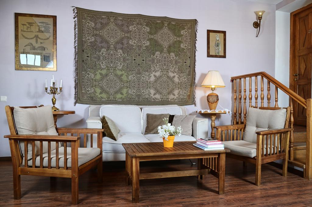 Hotel Brigitte Siğnaği Dış mekan fotoğraf