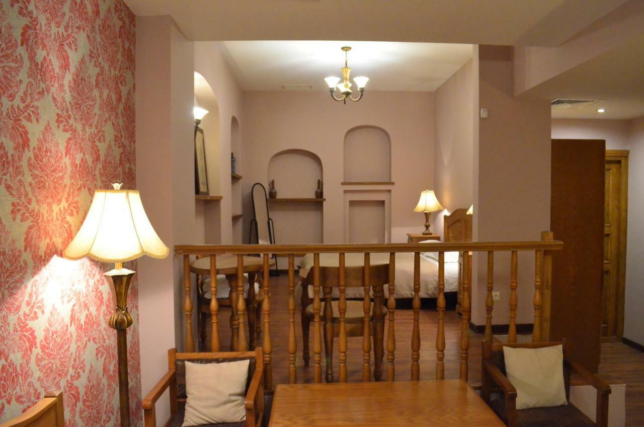 Hotel Brigitte Siğnaği Dış mekan fotoğraf