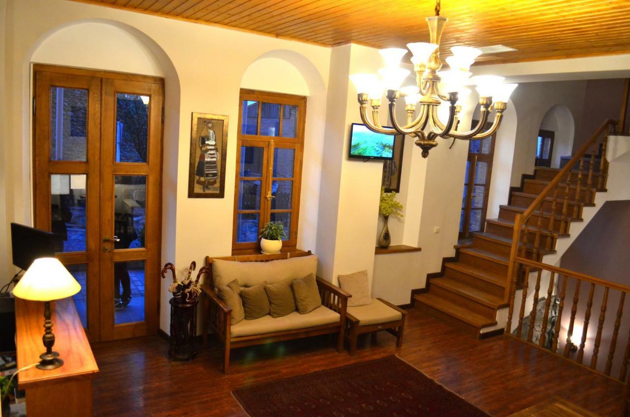 Hotel Brigitte Siğnaği Dış mekan fotoğraf