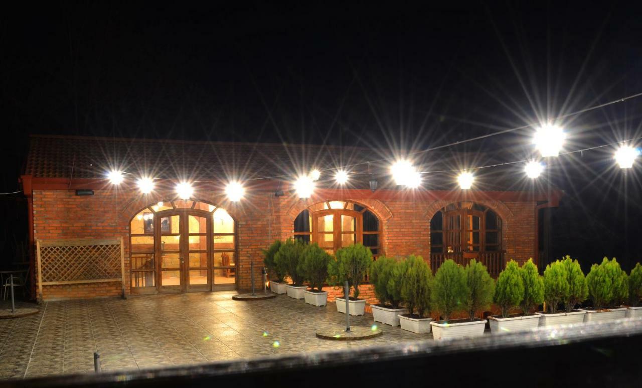 Hotel Brigitte Siğnaği Dış mekan fotoğraf
